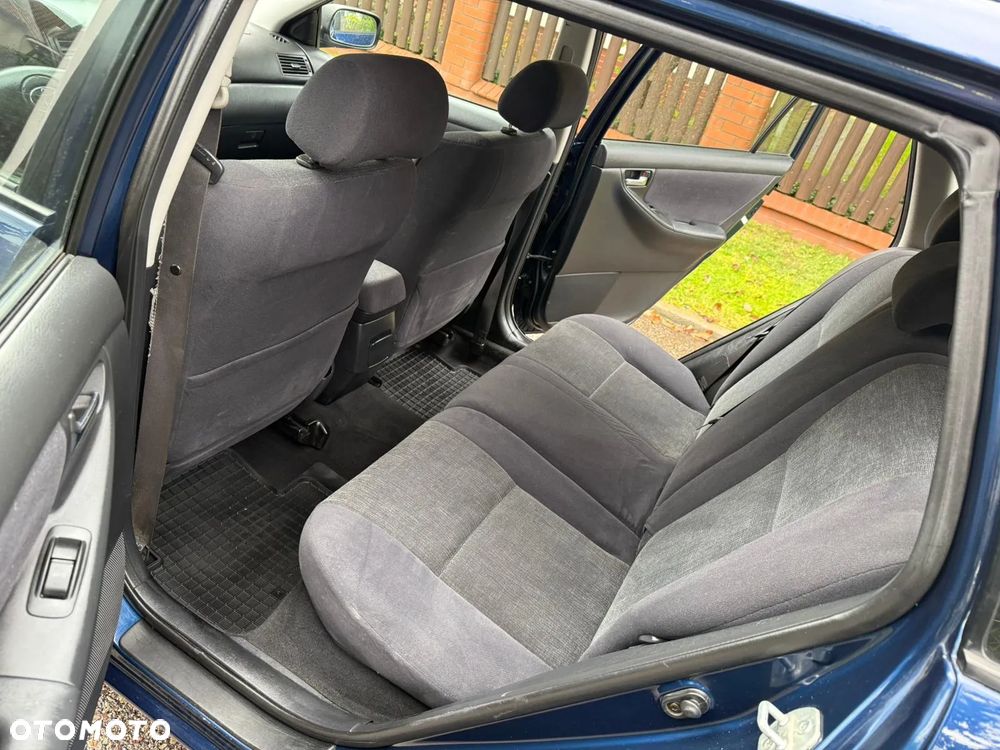 Toyota Corolla - 15
