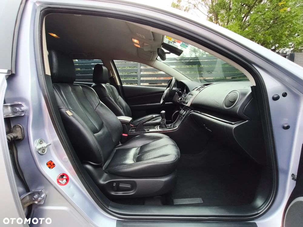 Mazda 6 2.0 CD Exclusive + - 32