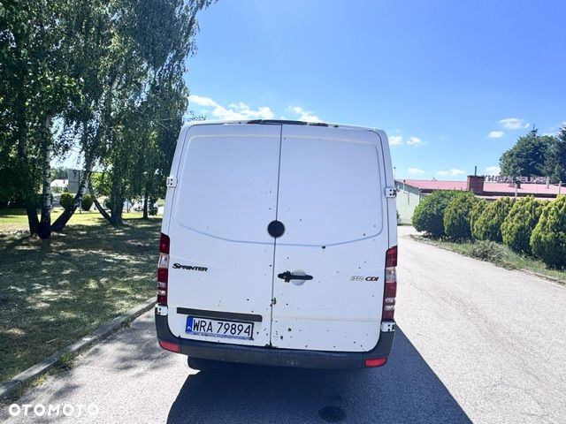 Mercedes-Benz Sprinter - 9