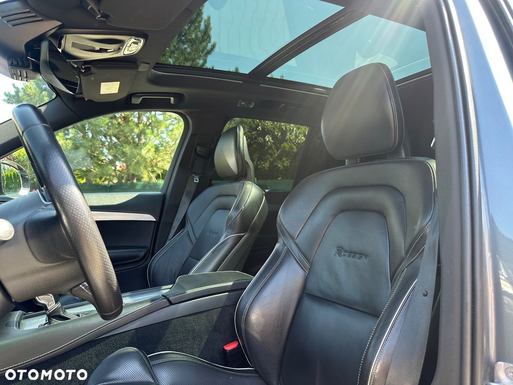 Volvo XC 90 D5 AWD R-Design - 22