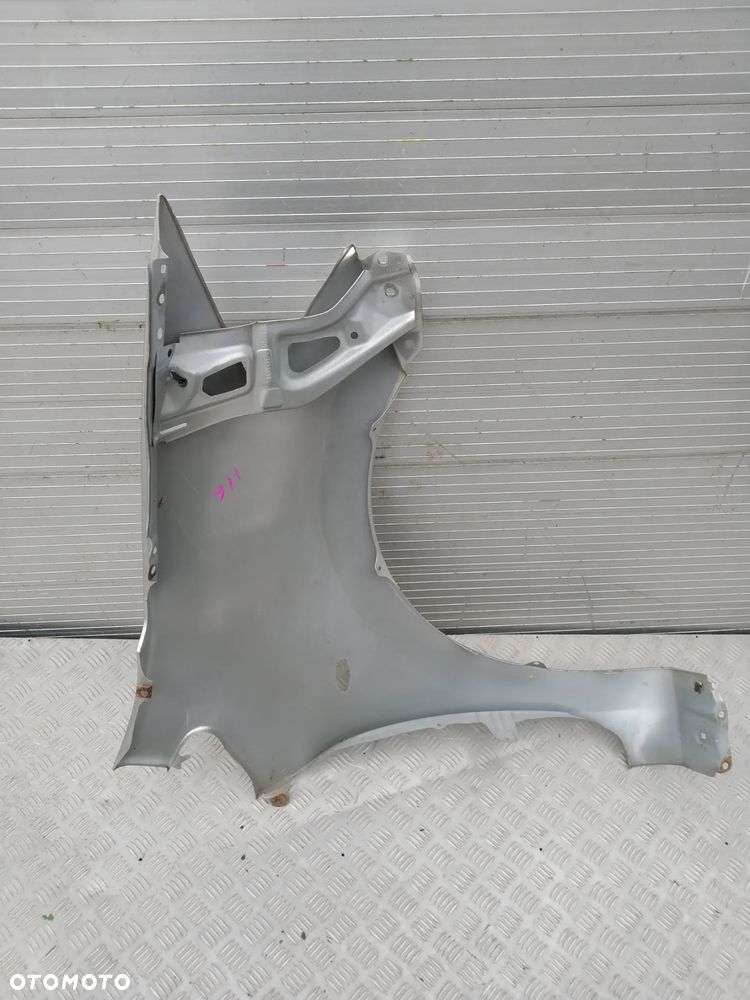 E640/F626/H6/H141/H499 LEWY BŁOTNIK TOYOTA AURIS 2006-10 - 7