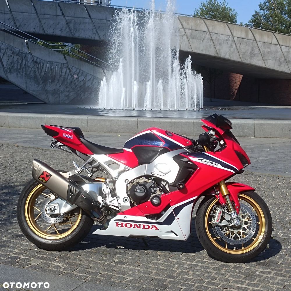 Honda CBR - 1