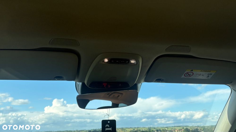 Volvo XC 60 B4 D Momentum - 12