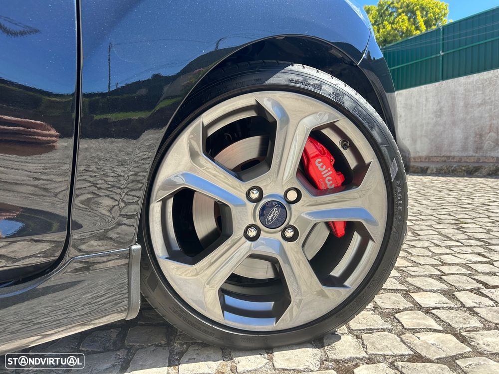 Ford Fiesta 1.6 T ST — fotografia 3