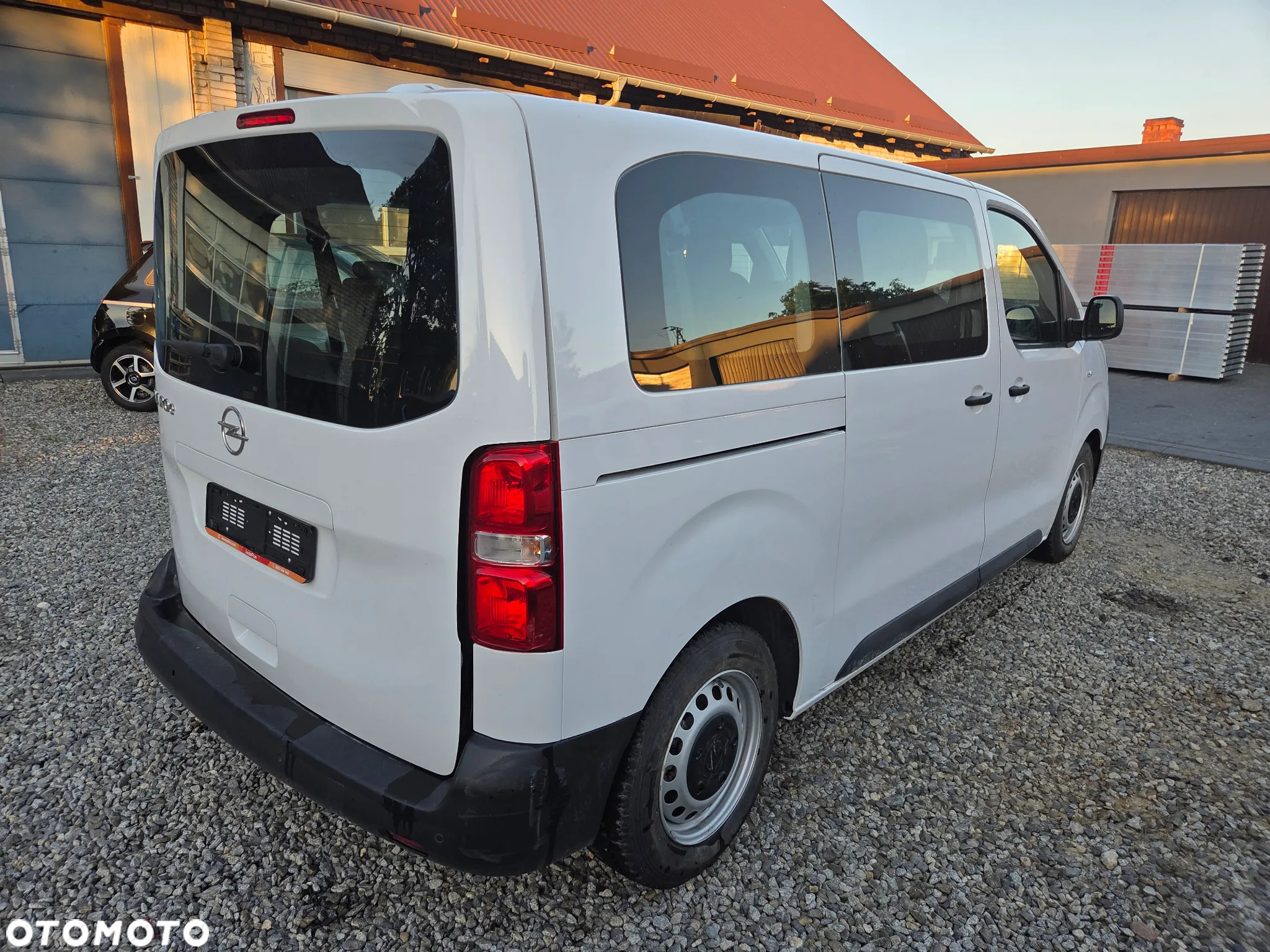 Opel Vivaro Vivaro-e L (50-kWh) Elegance - 3