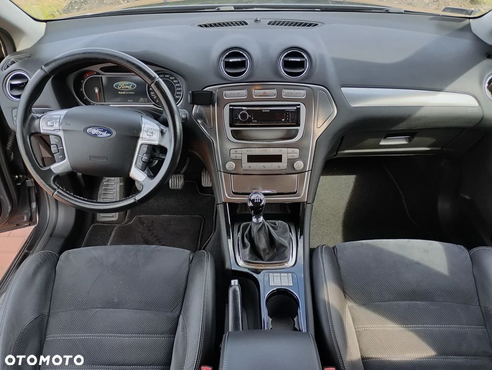 Ford Mondeo 2.0 TDCi Titanium - 19