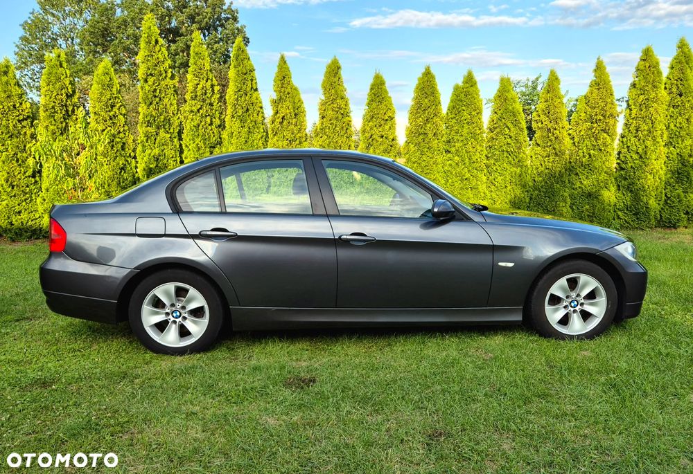 BMW Seria 3 318i - 12