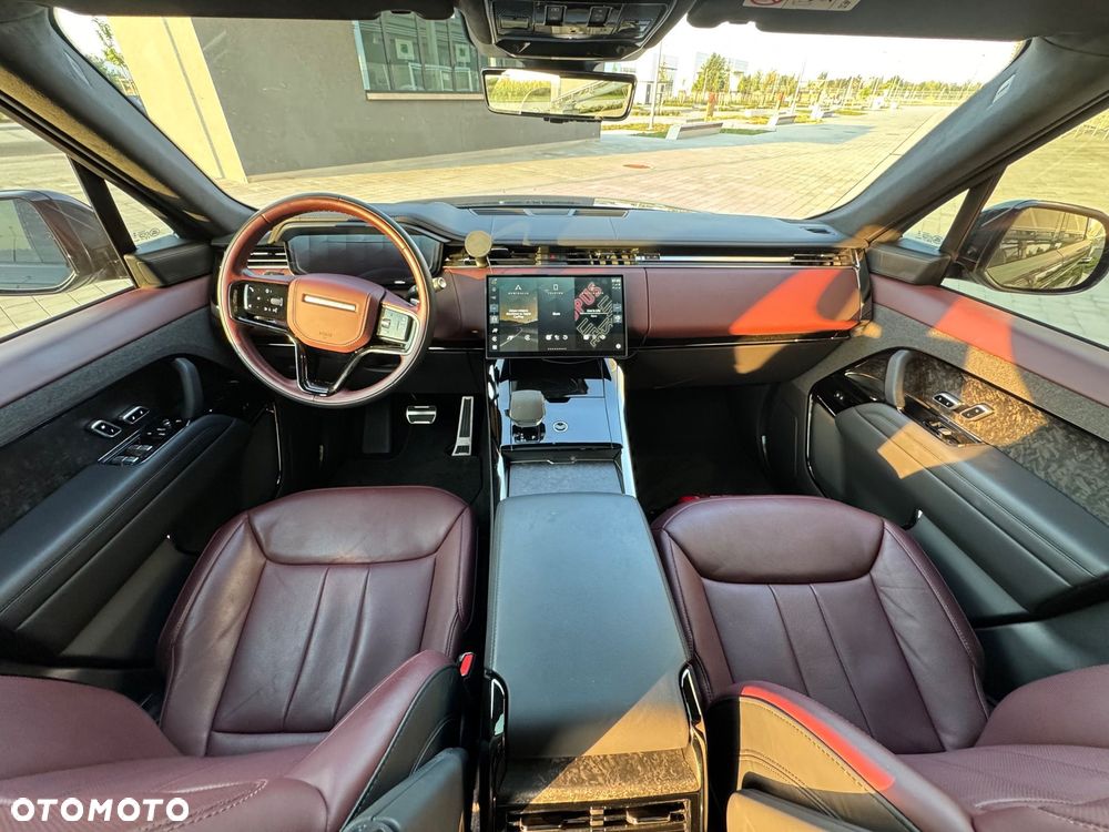 Land Rover Range Rover Sport D350 Autobiography - 9