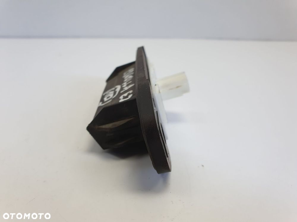 Toyota Corolla XII E21 MIKROSTYK KLAPY Przycisk - 14
