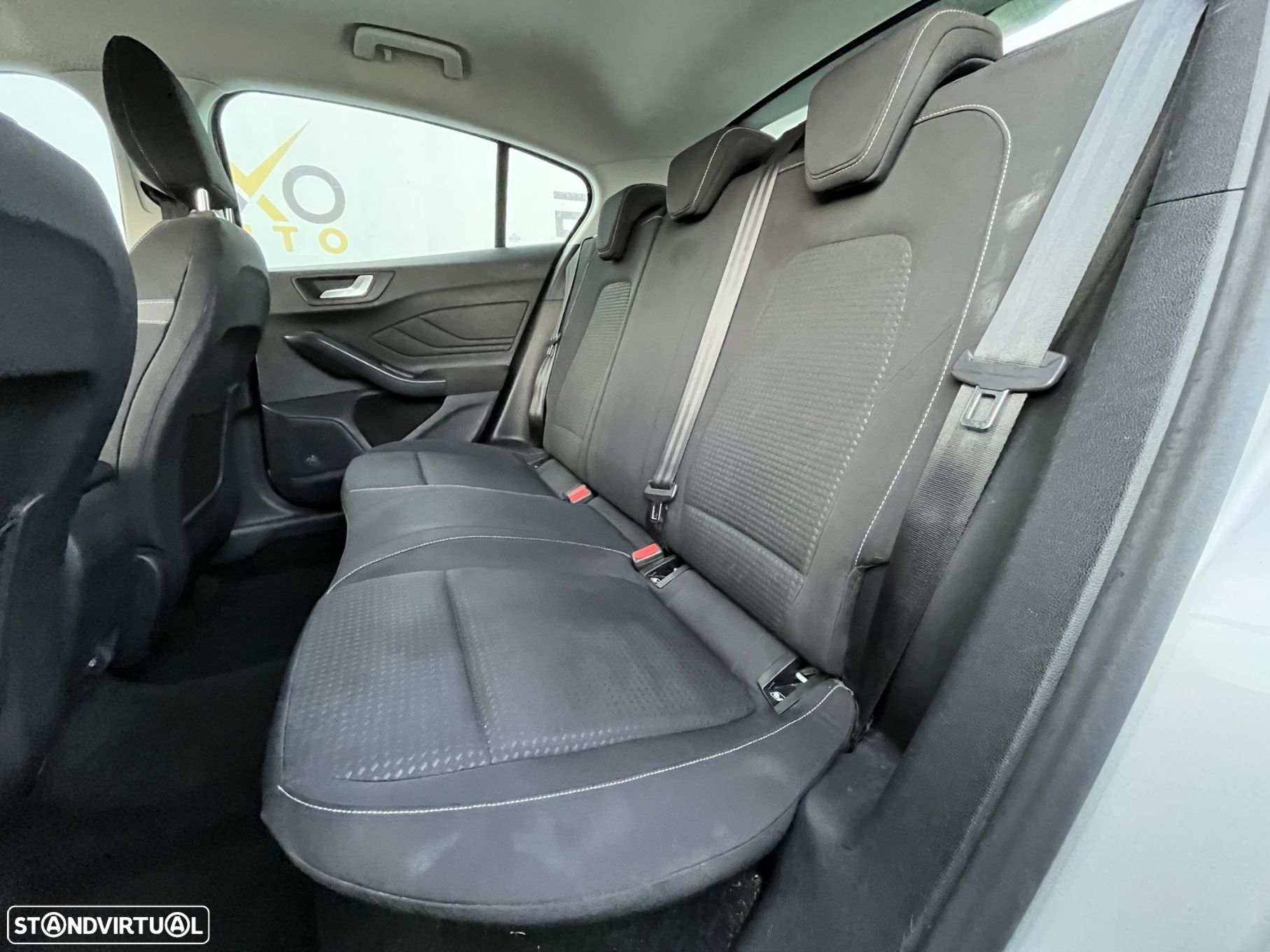 Ford Focus 1.5 TDCi EcoBlue Titanium - 14