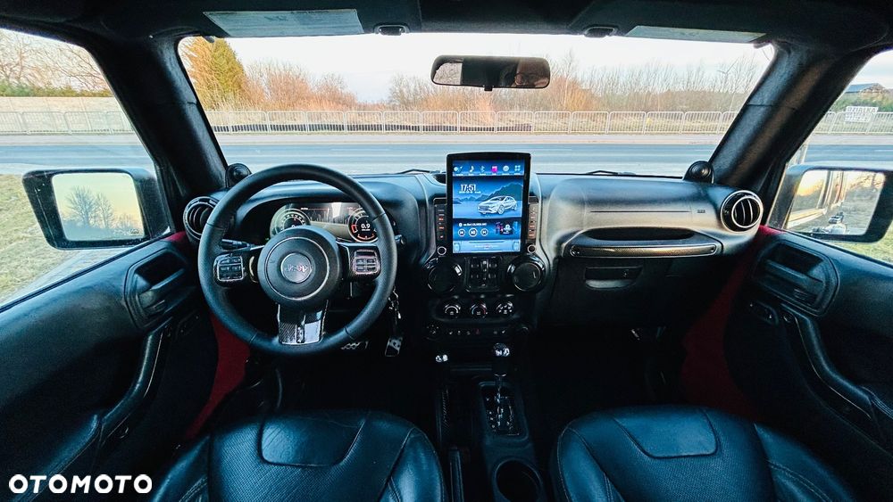 Jeep Wrangler Unlimited 3.6 Automatik Sahara - 27