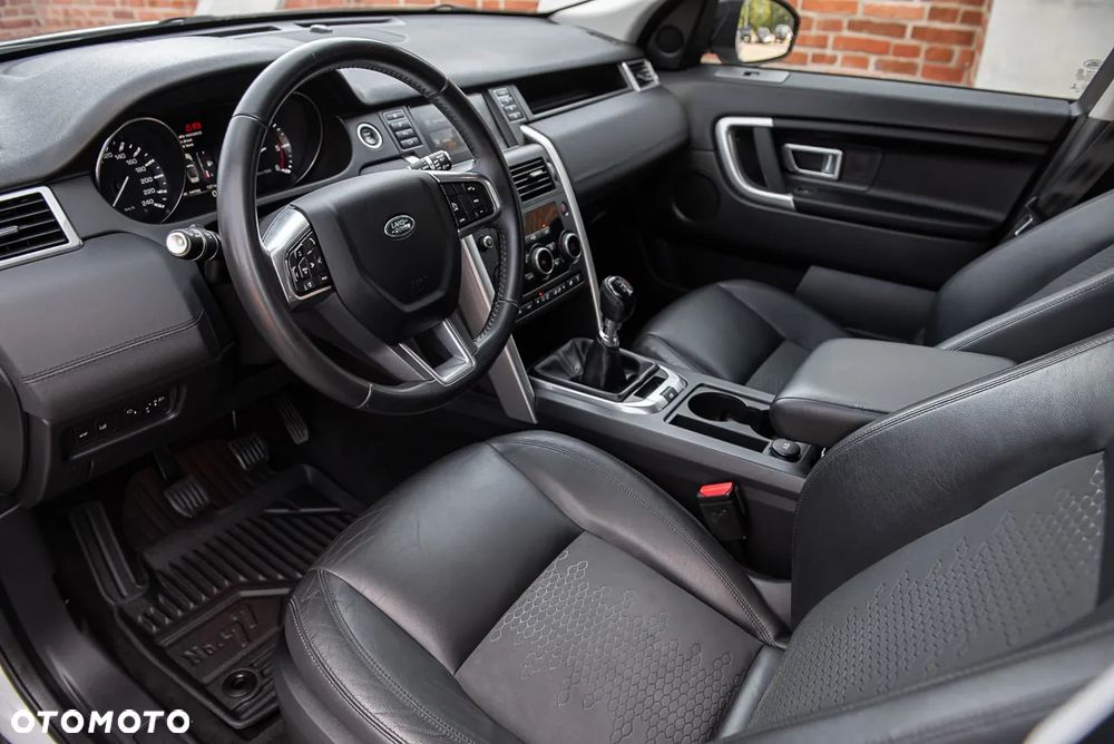 Land Rover Discovery Sport TD4 HSE Luxury - 16
