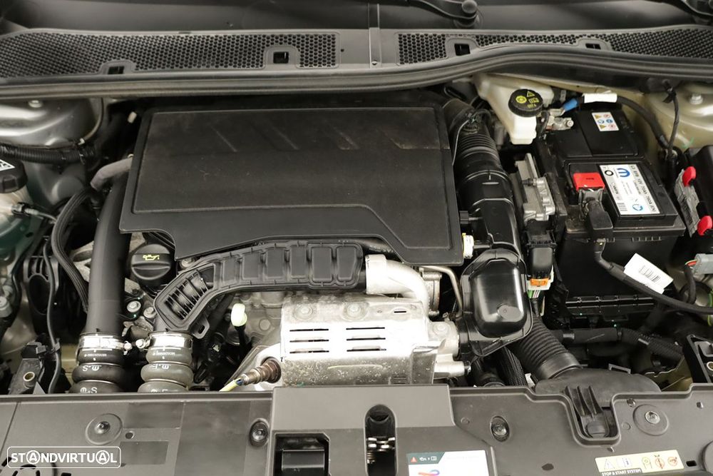 Peugeot 208 1.2 PureTech Style - 25