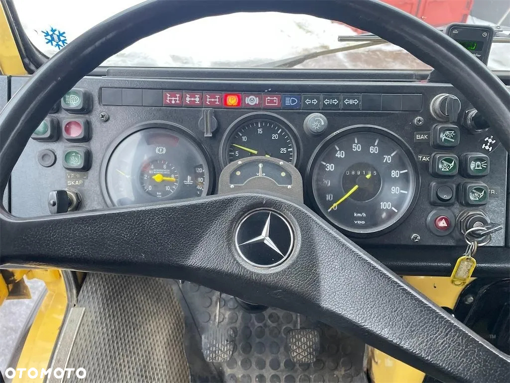 Mercedes-Benz Unimog MB 1250 L - 12