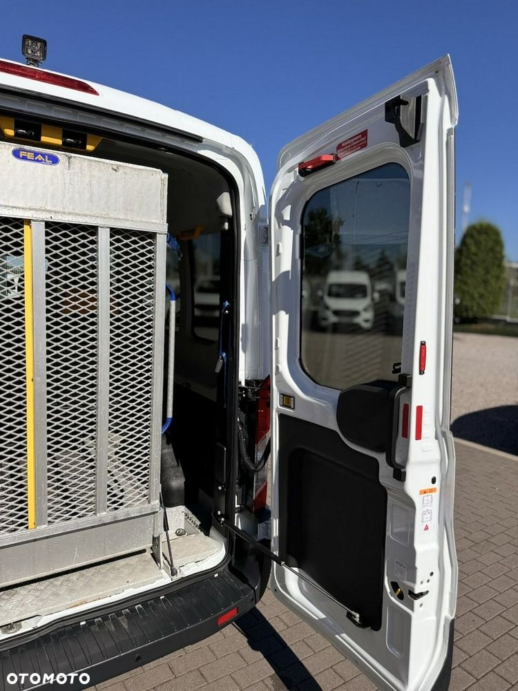 Ford Transit - 10