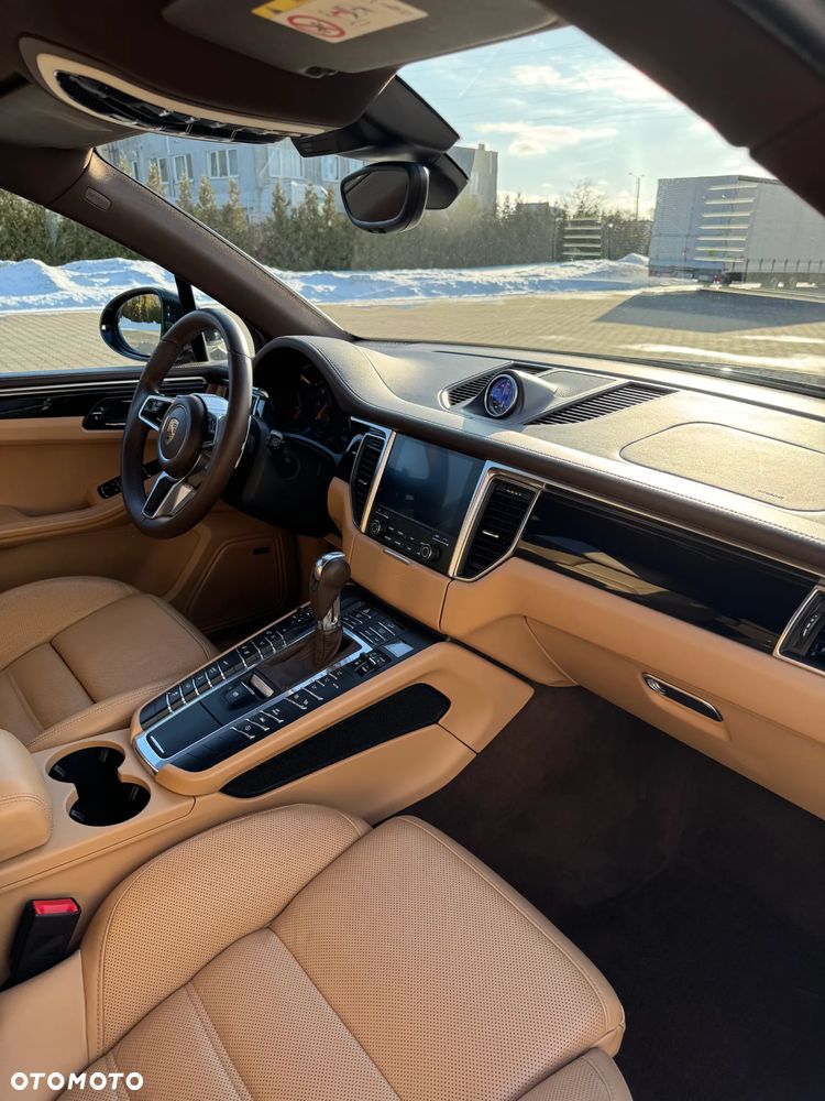 Porsche Macan - 13