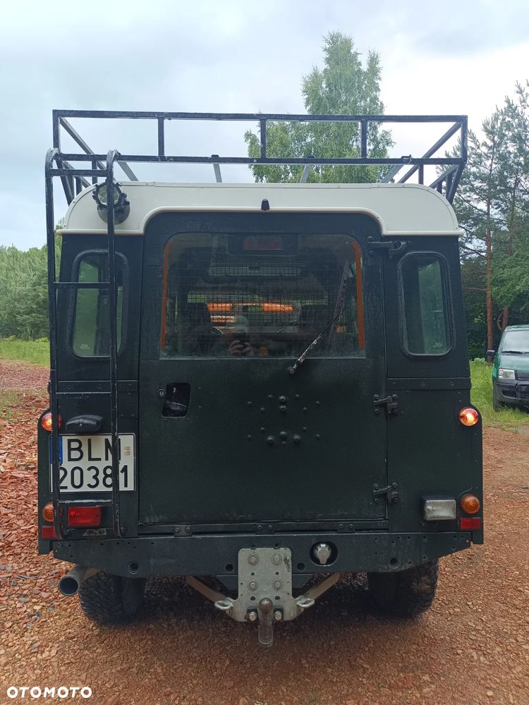 Land Rover Defender - 6