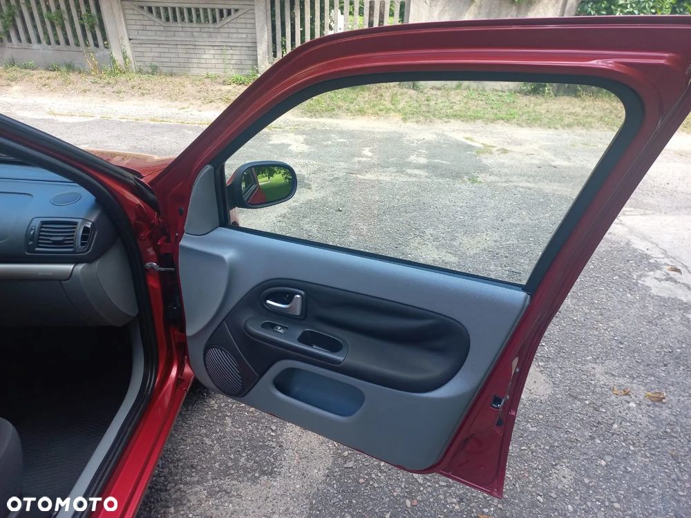 Renault Thalia 1.2 16V All Inclusive - 10