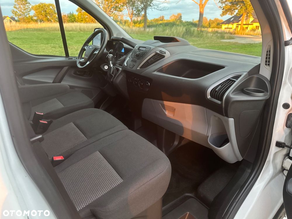 Ford Transit Custom - 16