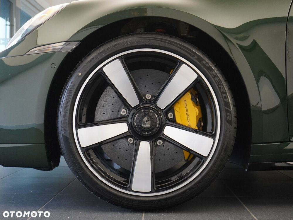 Porsche 911 Turbo S - 11
