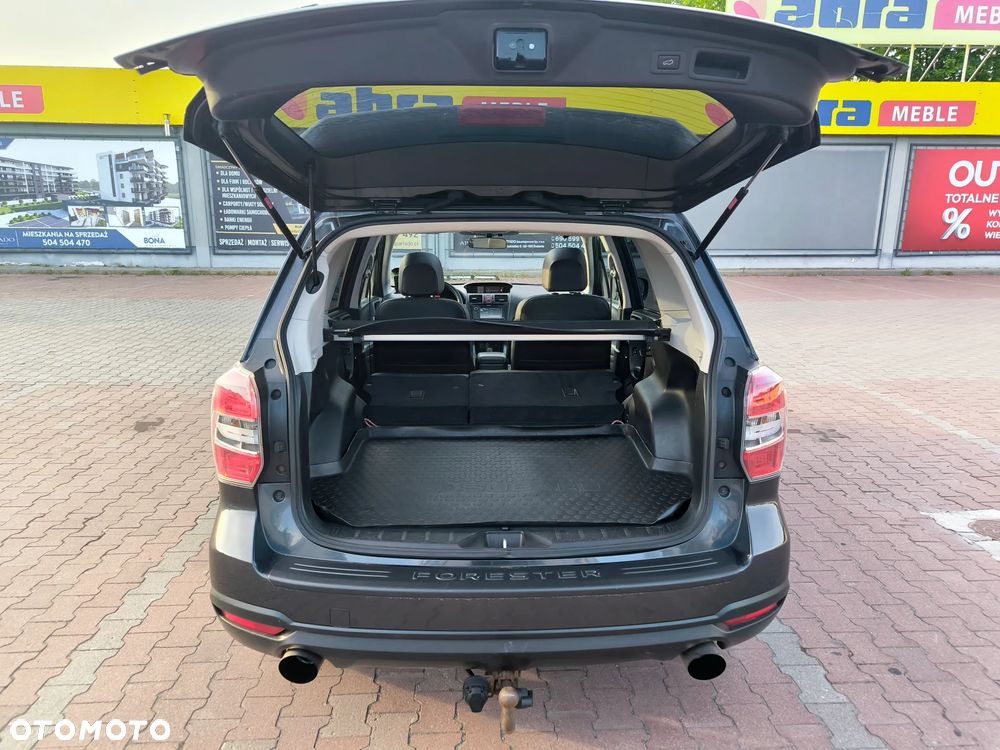 Subaru Forester 2.0XT Platinum Lineartronic - 22