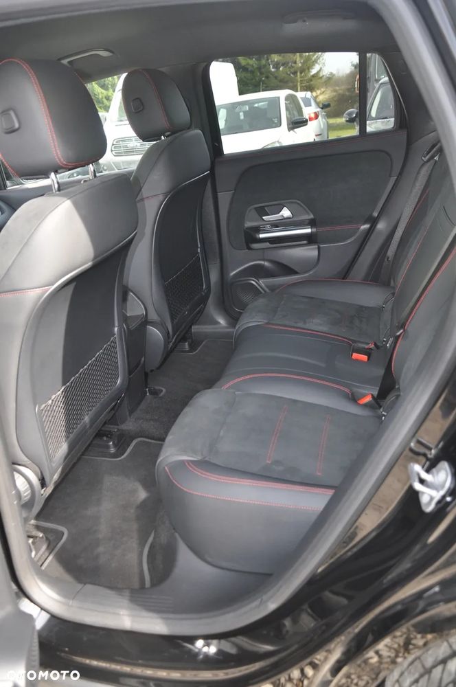 Mercedes-Benz EQA 250+ AMG Line - 27