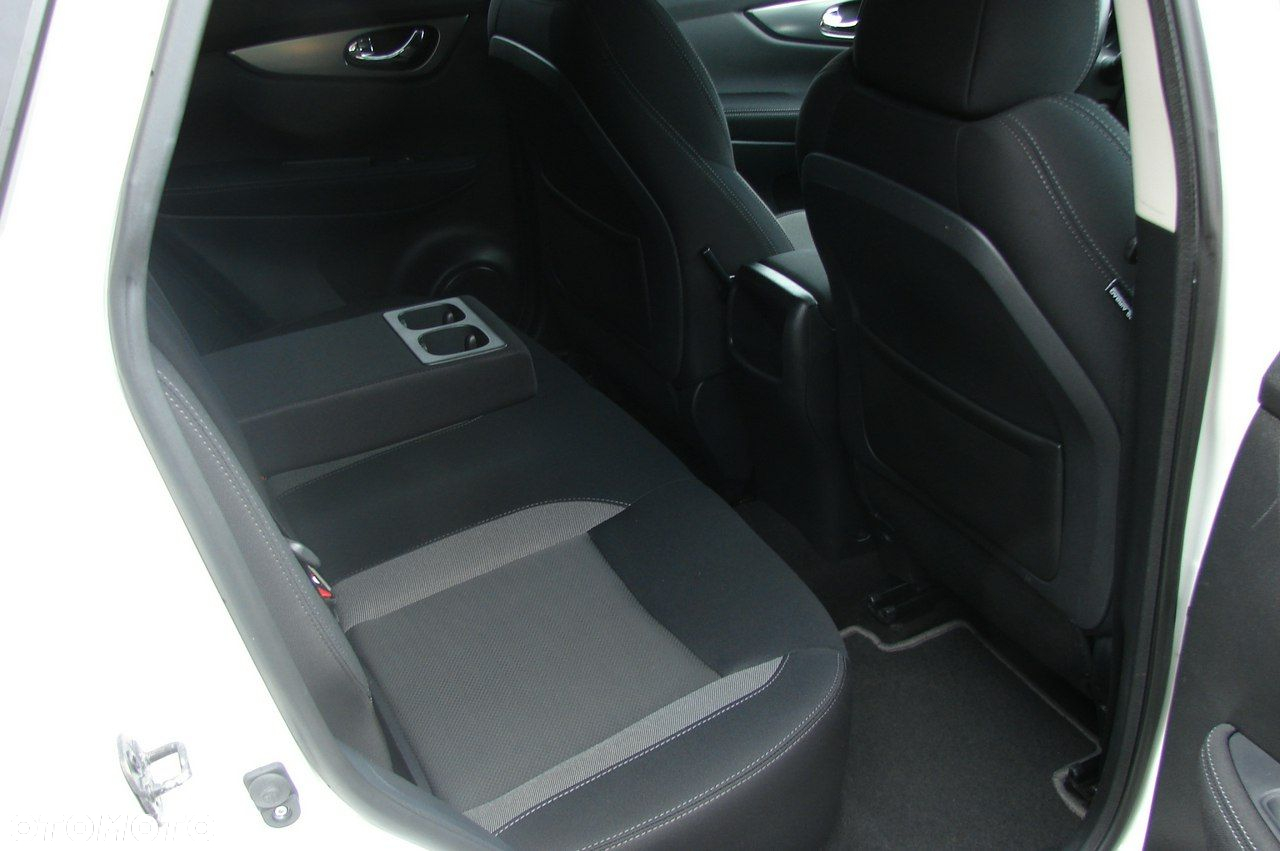 Nissan Qashqai - 15