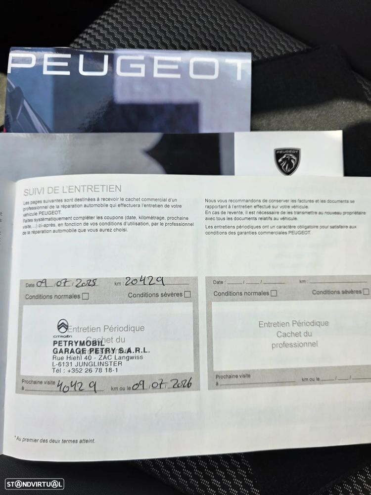 Peugeot 2008 PureTech 130 EAT8 GT - 22