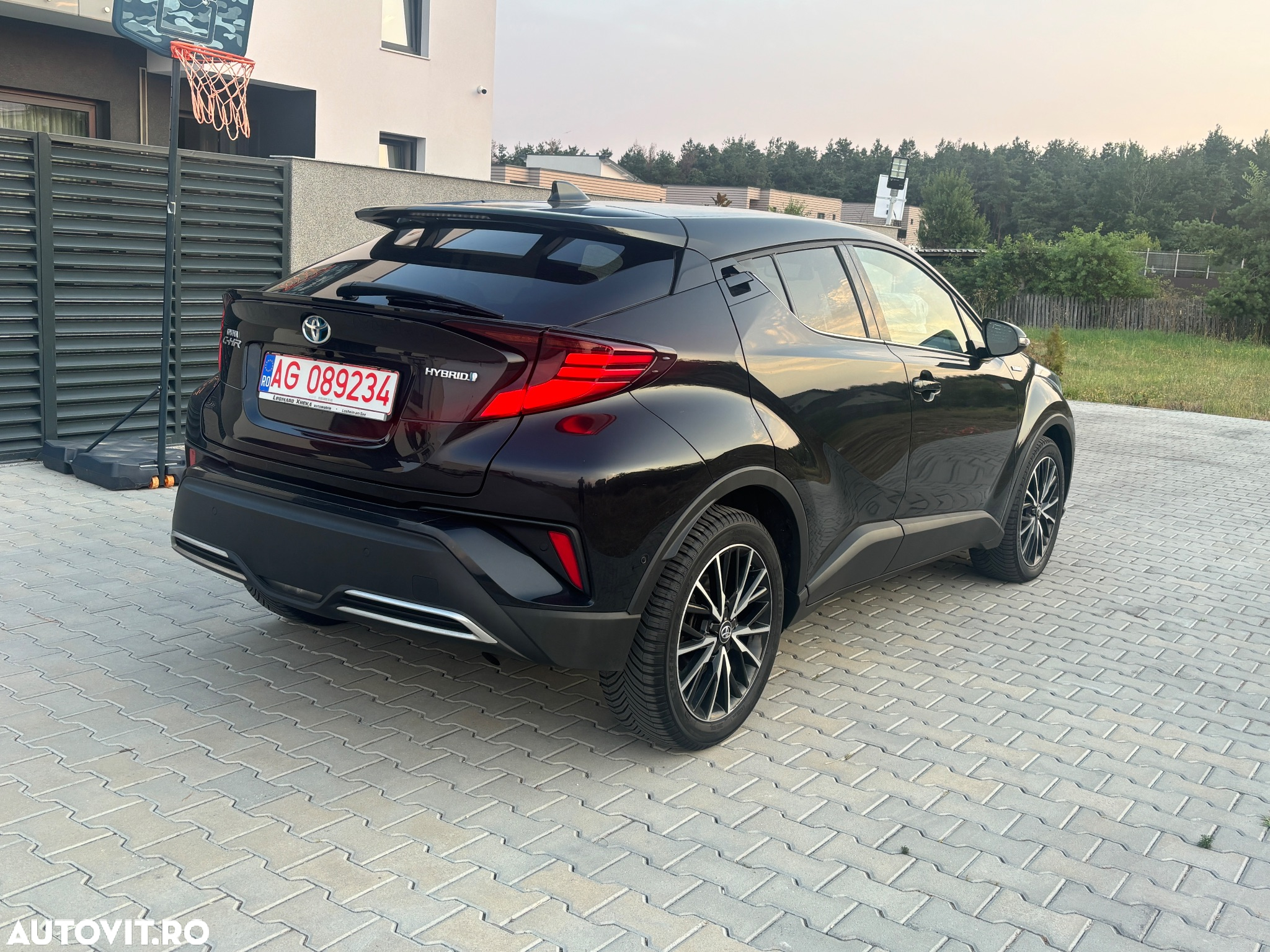 Toyota C-HR 2.0 Hybrid Lounge - 19