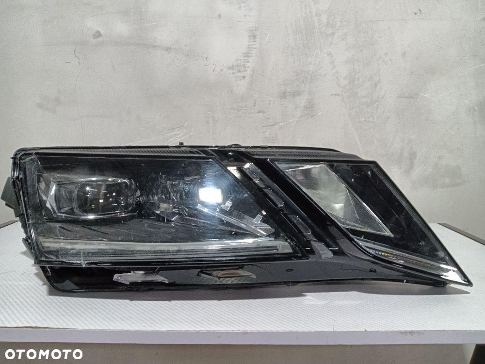 LAMPA PRZÓD PRZEDNIA PRAWA SKODA OCTAVIA III 5E1941018E - 1