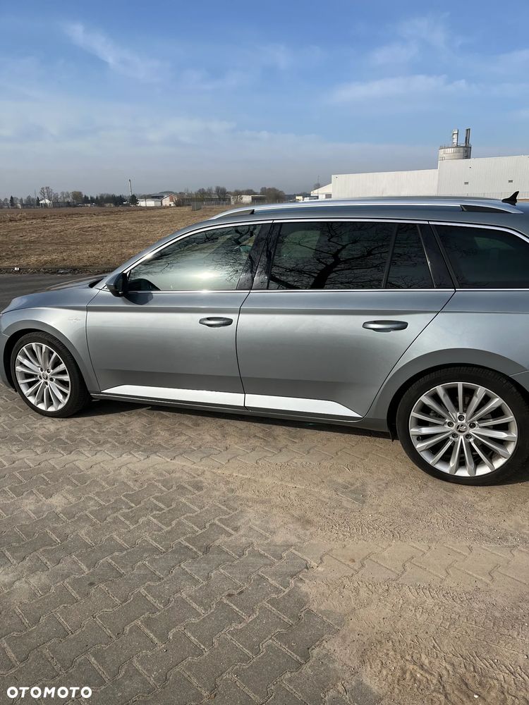 Skoda Superb 2.0 TDI SCR 4x4 L&K DSG - 4