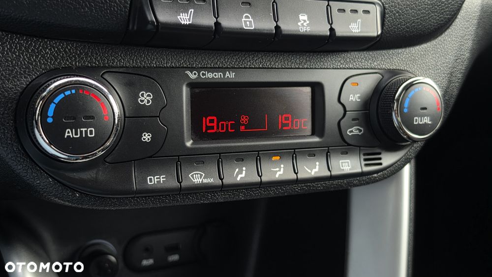 Kia Ceed 1.6 GDI Edition 7 - 32