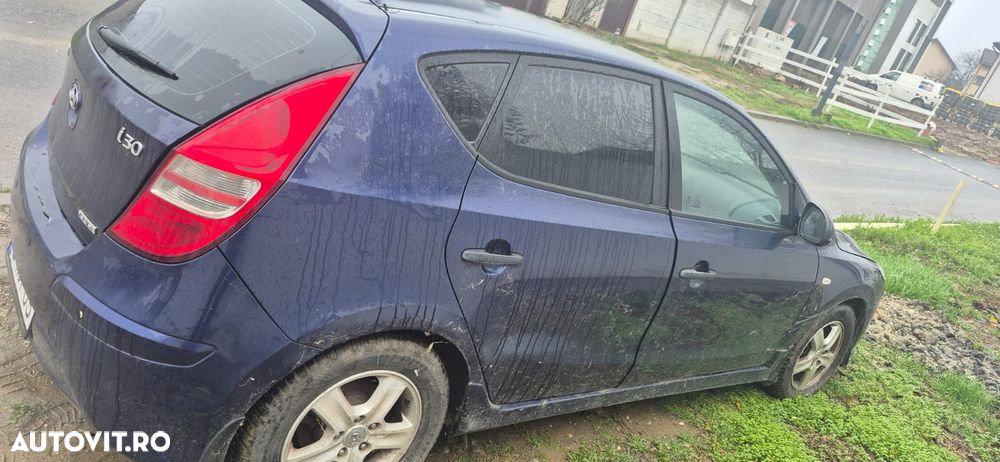 Hyundai i30 CW 1.6 CRDI VM Classic - 4