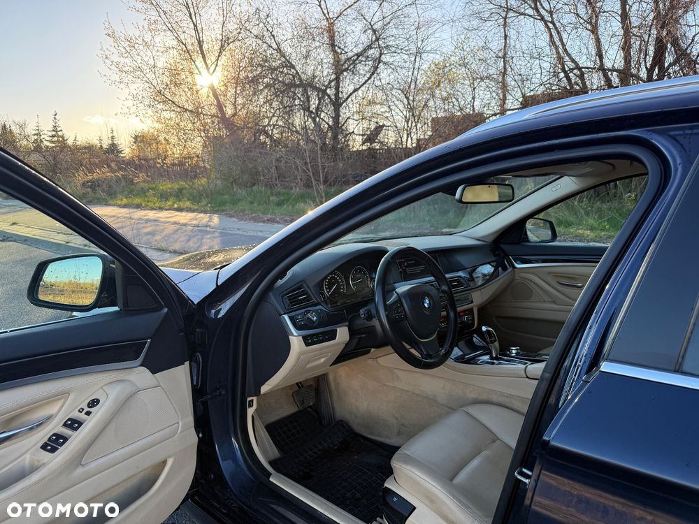BMW Seria 5 520i - 9