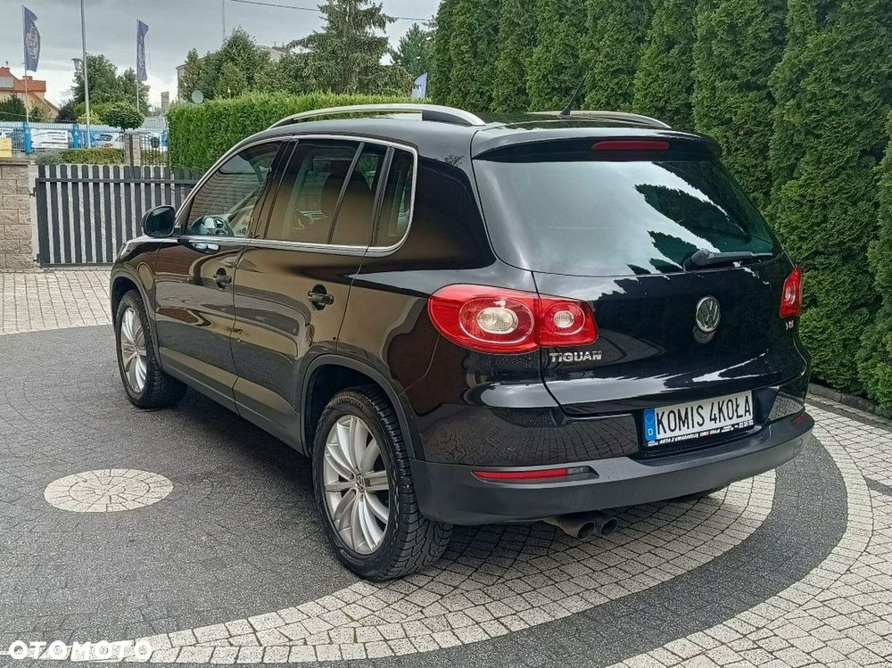 Volkswagen Tiguan - 4