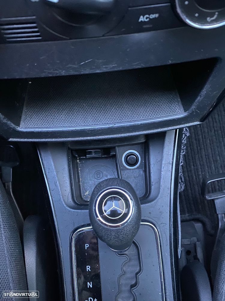 Mercedes-Benz A 150 Elegance Automatic - 20