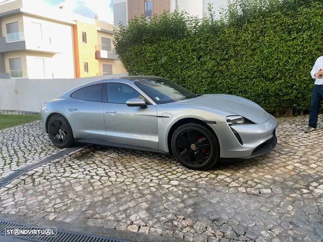 Porsche Taycan 4S - 6