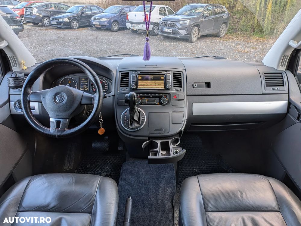 Volkswagen Multivan - 13