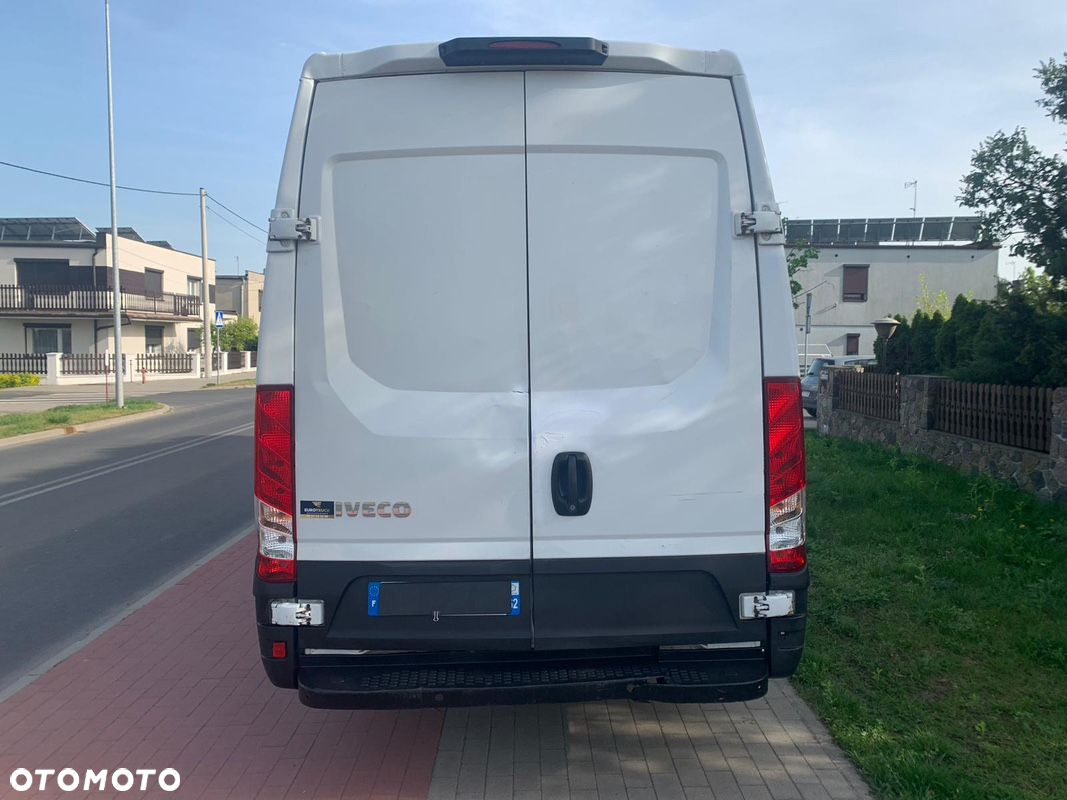 Iveco Daily - 10