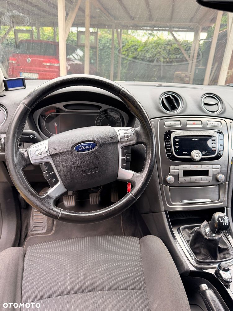 Ford Mondeo - 9