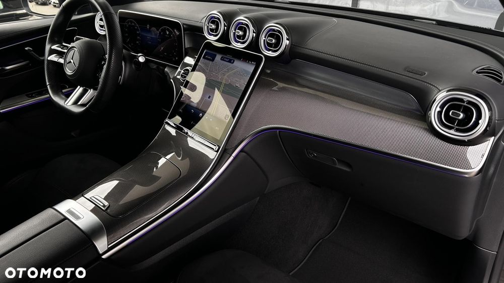 Mercedes-Benz GLC - 25