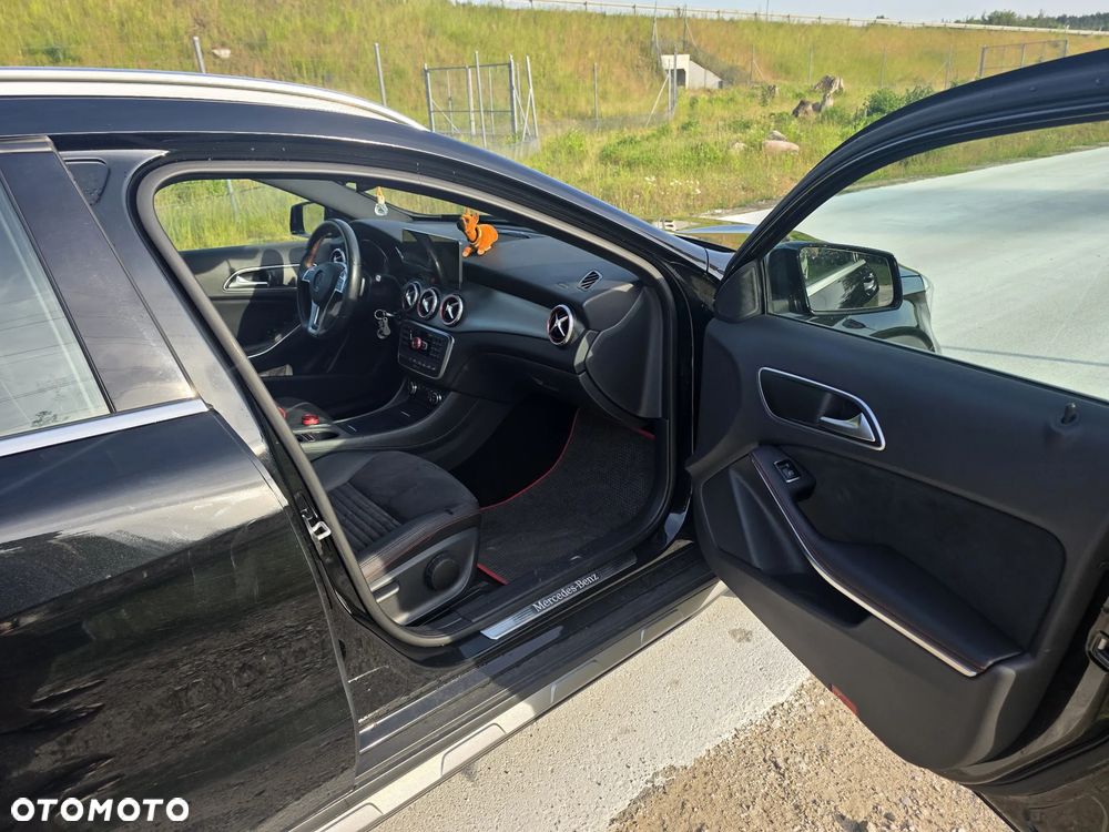 Mercedes-Benz GLA 250 4Matic 7G-DCT AMG Line - 22
