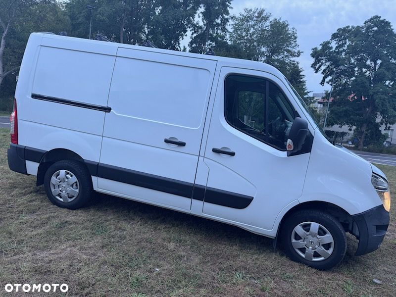 Nissan NV400 - 18