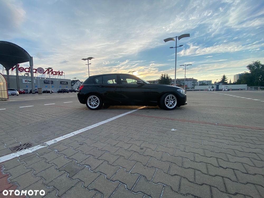 BMW Seria 1 116i - 8