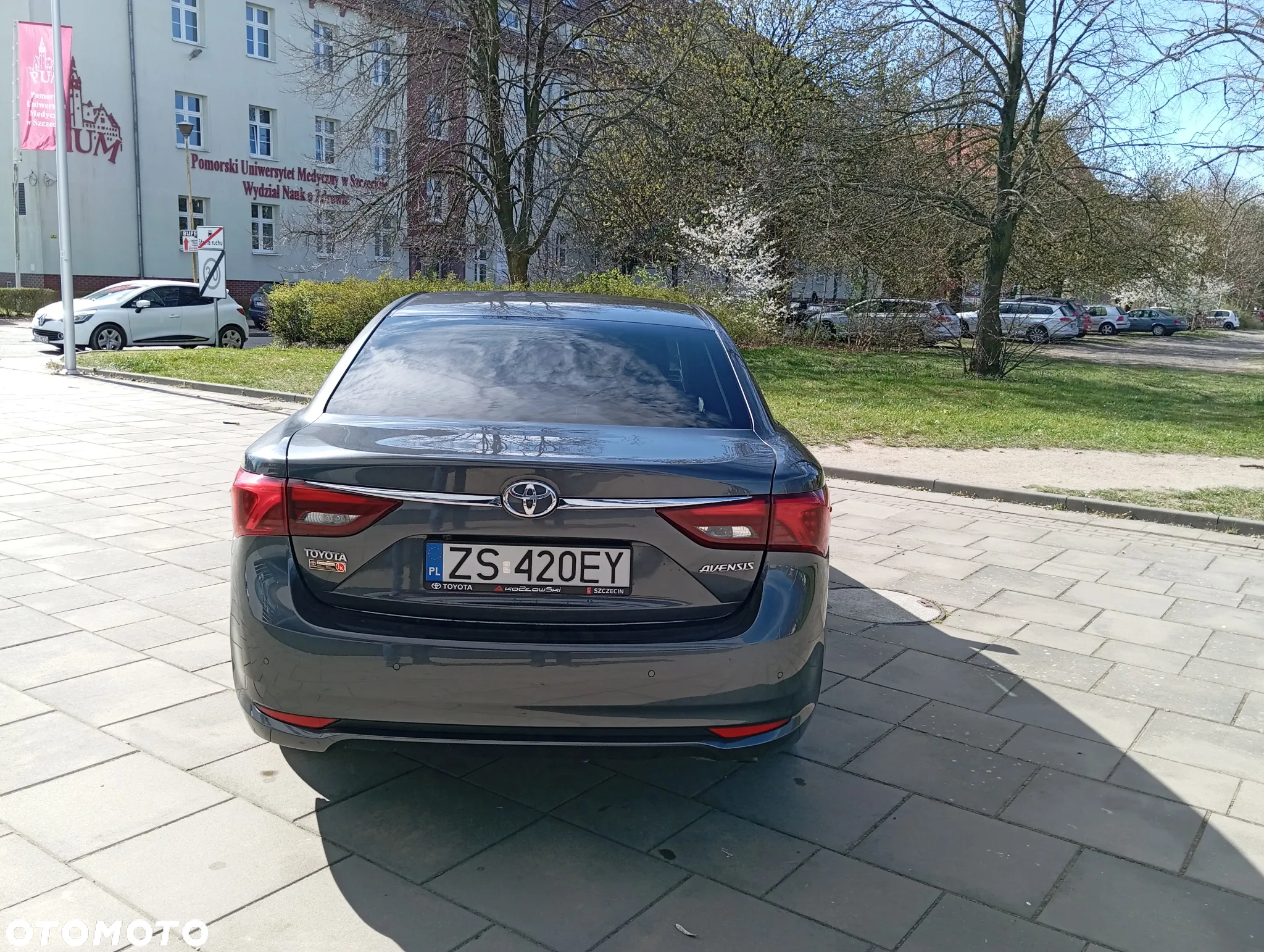 Toyota Avensis 2.0 Premium MS - 4