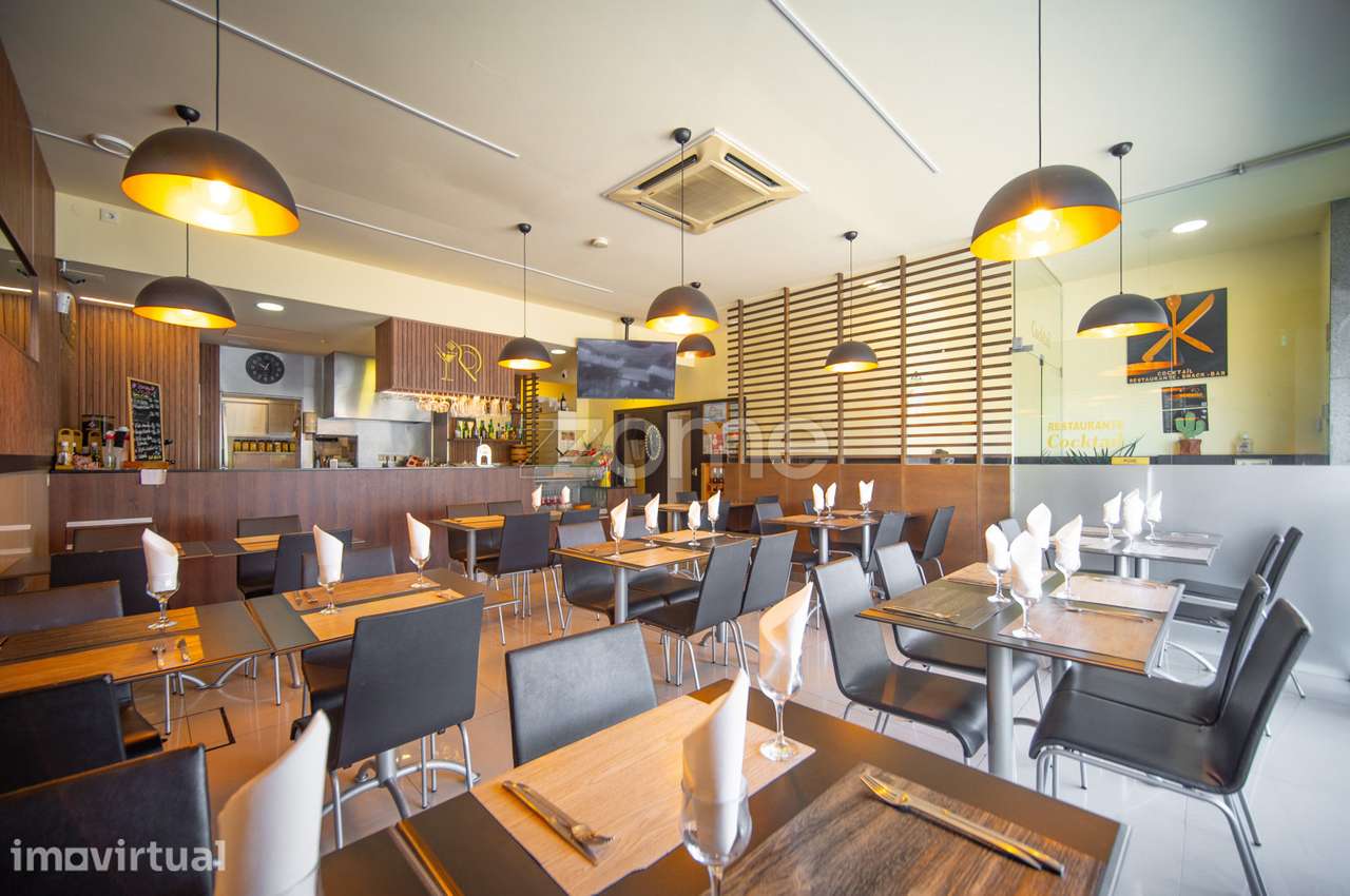 Restaurante Cocktail | Venda ou Trespasse no Centro de Gondomar - Grande imagem: 4/19