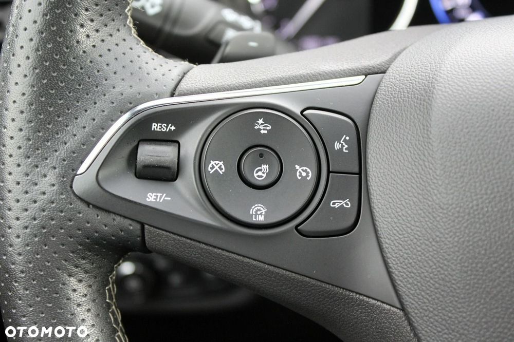 Opel Insignia 2.0 CDTI Business Elegance S&S - 27