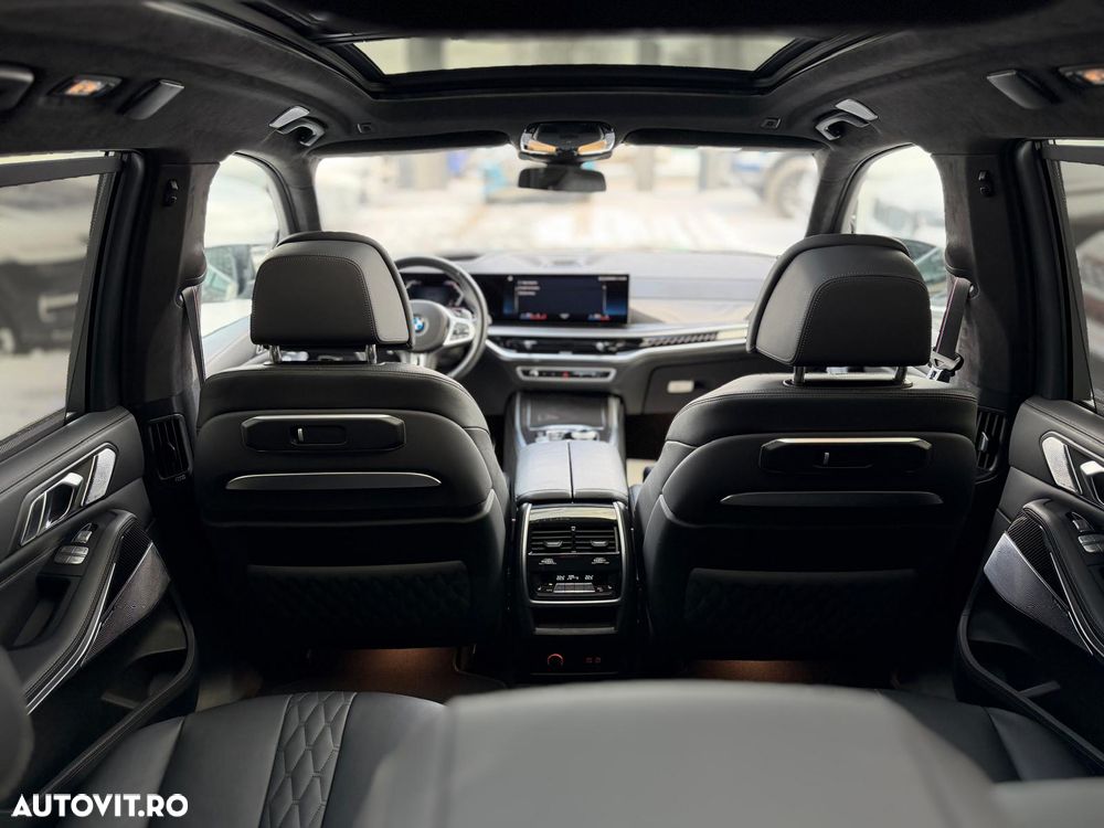 BMW X7 M60i xDrive AT MHEV - 22