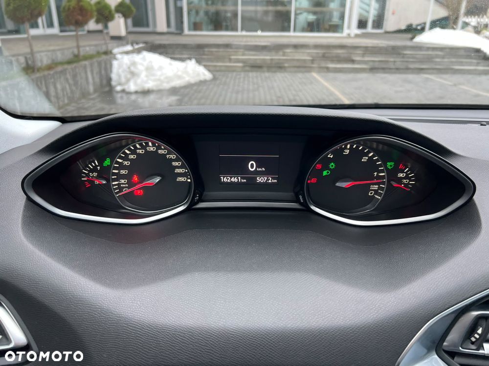 Peugeot 308 e-HDi 115 Stop & Start Allure - 17