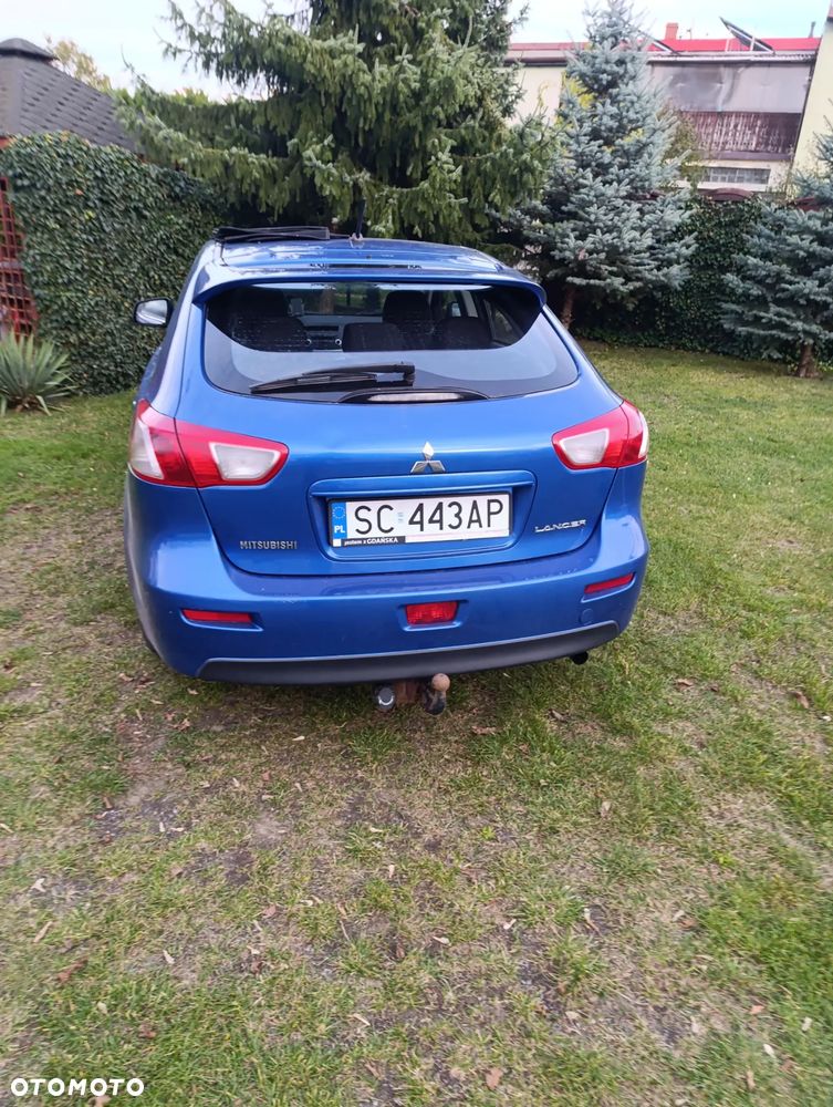 Mitsubishi Lancer - 8